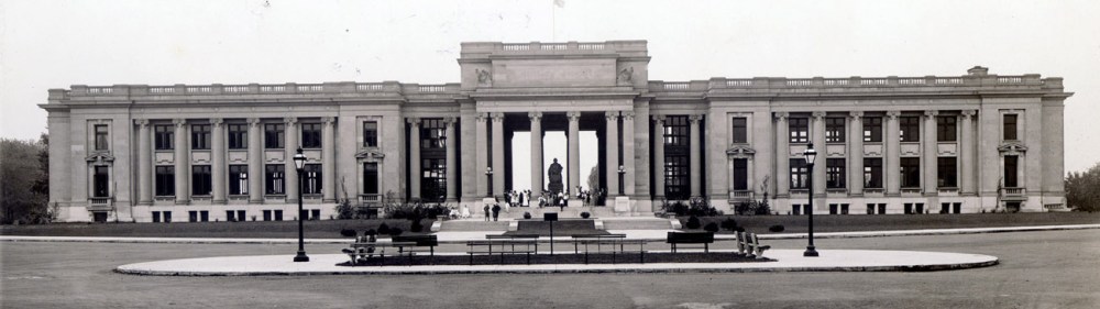 Jefferson Memorial Building from the north. Photograph by W.C. Persons, ca. 1919. Missouri Historical Society Photographs and Prints Collection. NS 22882. Scan © 2004, Missouri Historical Society.